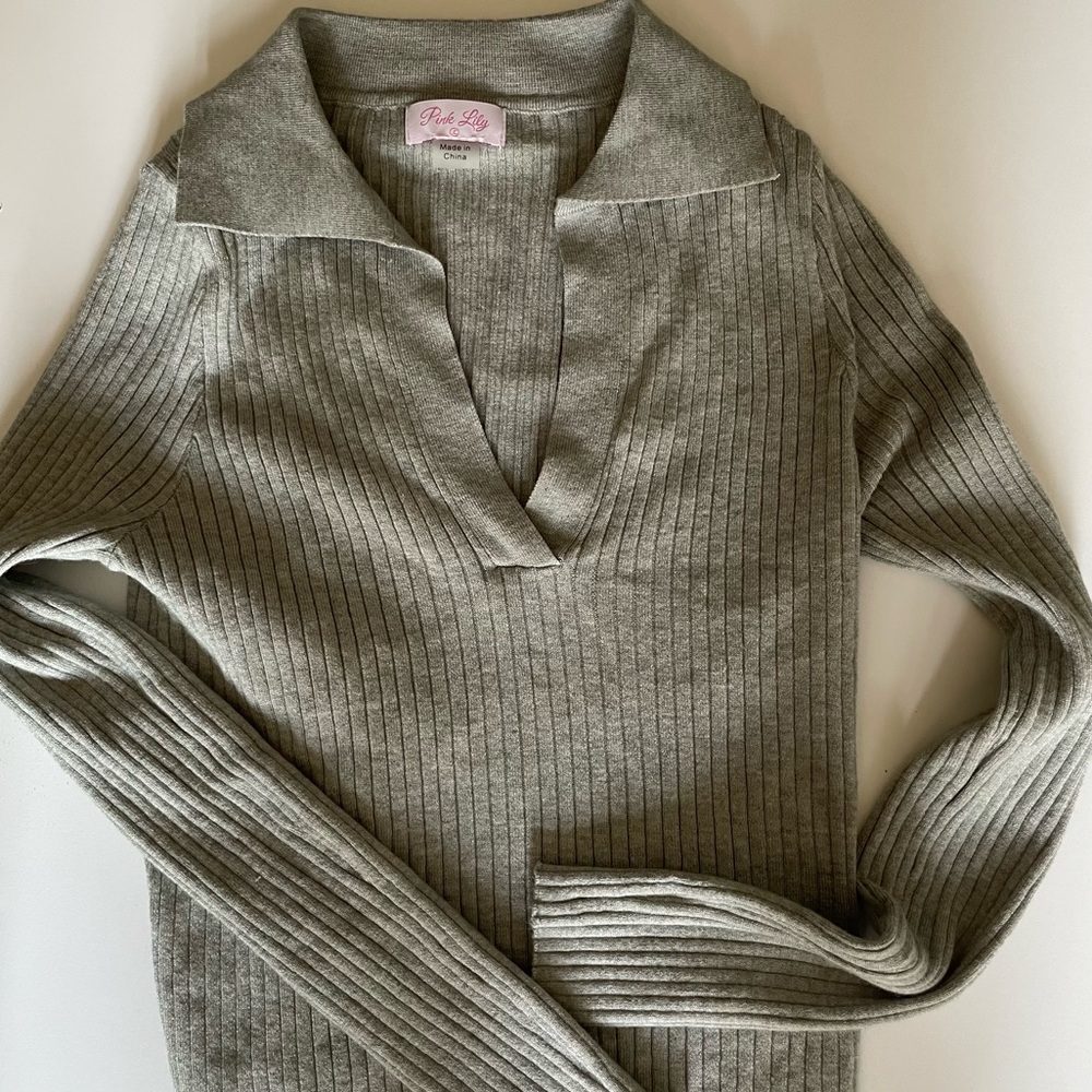 New Pink Lily Long Sleeve Gray Sweater Top, Size L